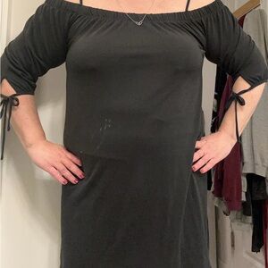 Elegant Black Midi Dress